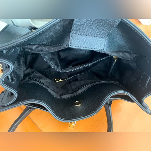 Michael Kors Purse - Picture 6 of 8